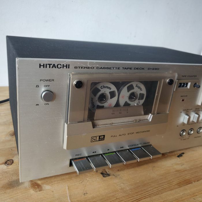 Deck/casetofon /Hitachi D-230
