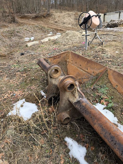 Cupa de taluz excavator jcb