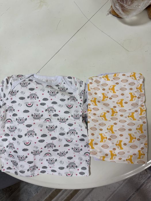 Продам детские футболки 52 -58