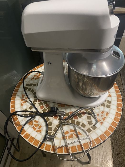 Mixer planetar 7 litri, 11 viteze, 2kg aluat, alb Maxima Holland