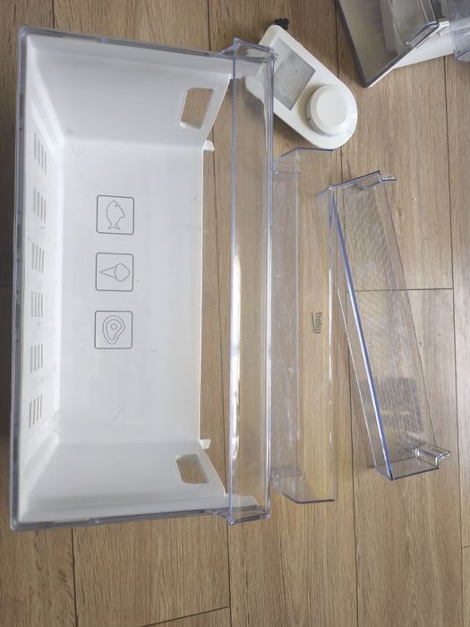 Чекмеджета за хладилник Beko