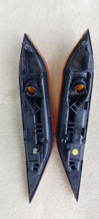 Повторитель поворотника крыла