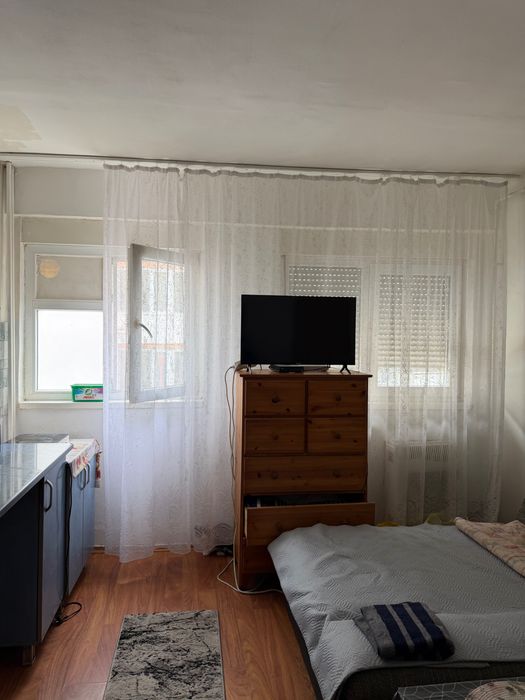 Garsoniera de vânzare 22 mp Artego strada ciocârlau bl 13 Târgu Jiu