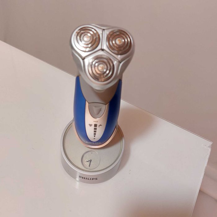 Мъжки уреди 2 бр за бръснене и подстригване Philips | Самобръсначка и Тример за тяло