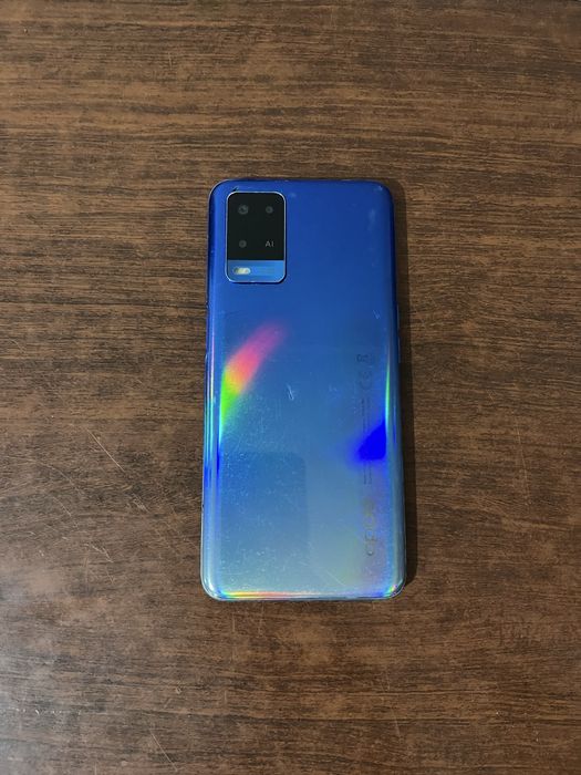 Телефон Oppo A54