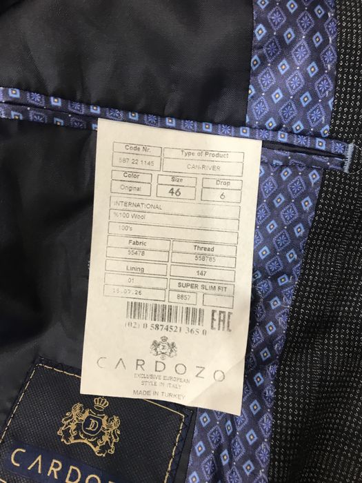 Продам костюм