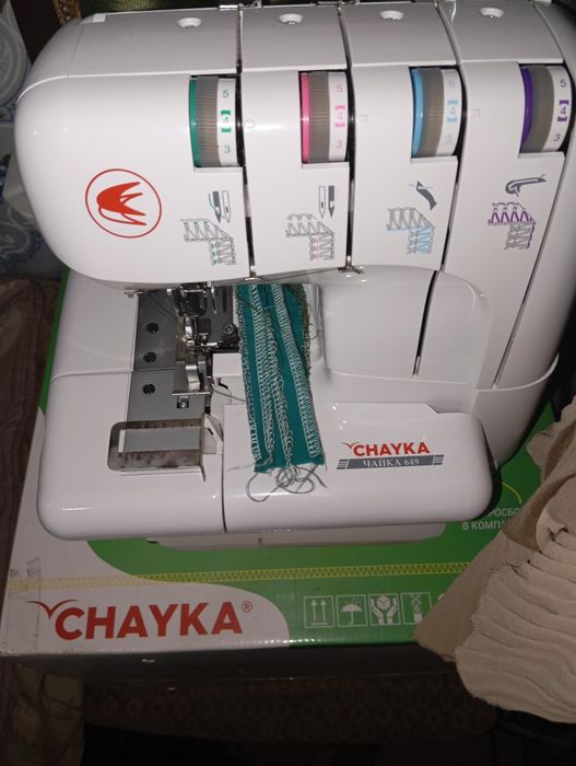 Chayka averlok va shanggong tikuv mashinasi umuman ishlatilmagan