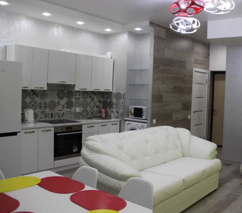 Дава се под наем Едностаен апартамент в Пловдив, Съдийски - 35 кв.м за 204 € - Снимка #4