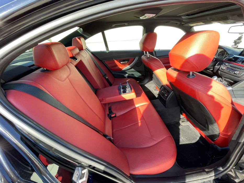 BMW Seria 3 F30 328i xDrive Sport Automată - 245 CP