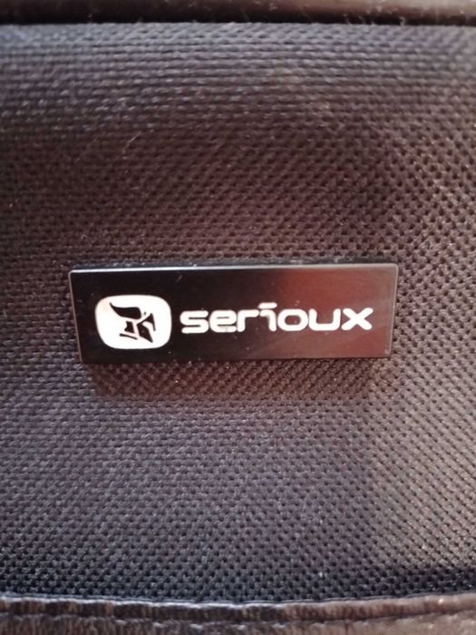 Geanta laptop Serioux