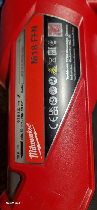 Milwaukee, Hikoki pistol de cuie pe acumulator