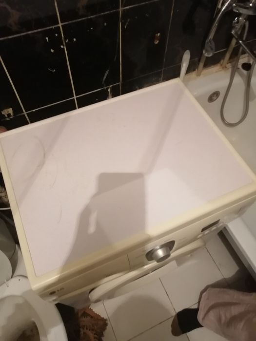 Продам стиральную машинку Автомат