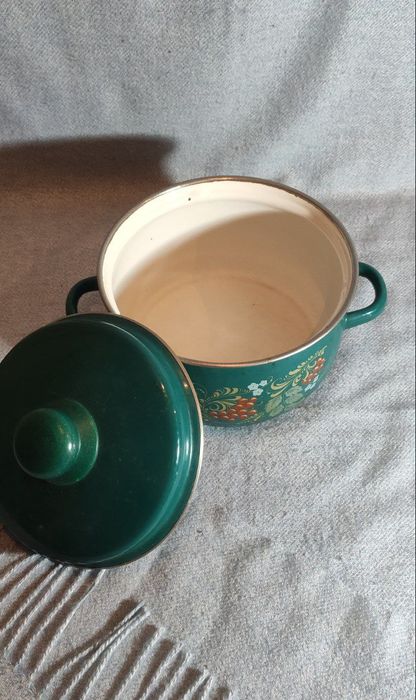 Распродажа посуды. Крышки, форма для выпекания, кастрюля, тазы судочки