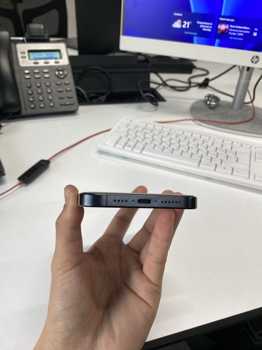 Iphone 15 pro max dark blue titanuim