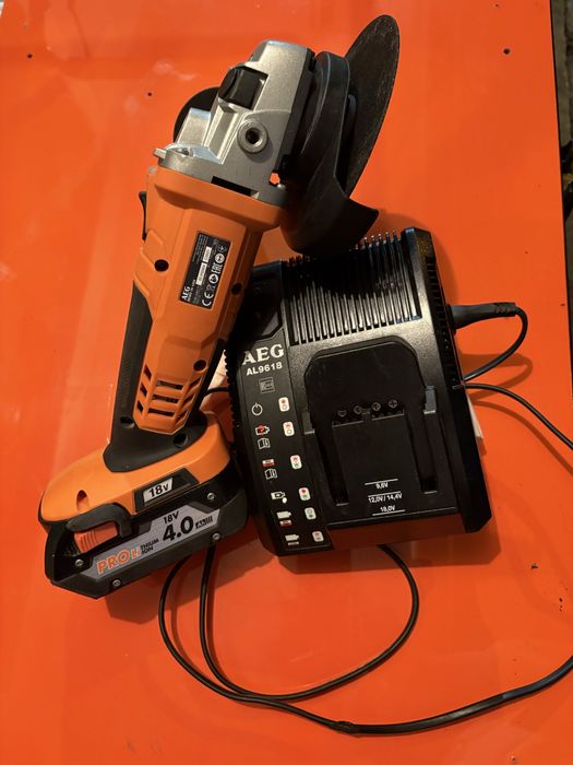 Акумулаторен ъглошлайф на AEG  BEWS  18 - 125X