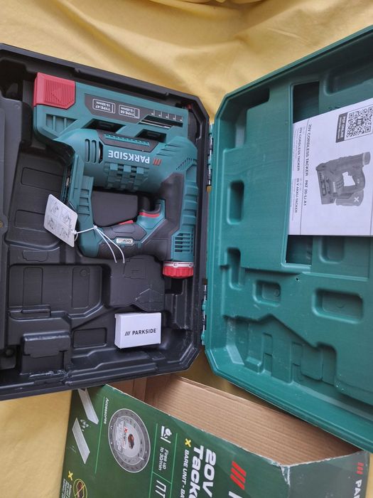 Pistol / Capsator  Parkside model  20 V PAT 20-Li A1