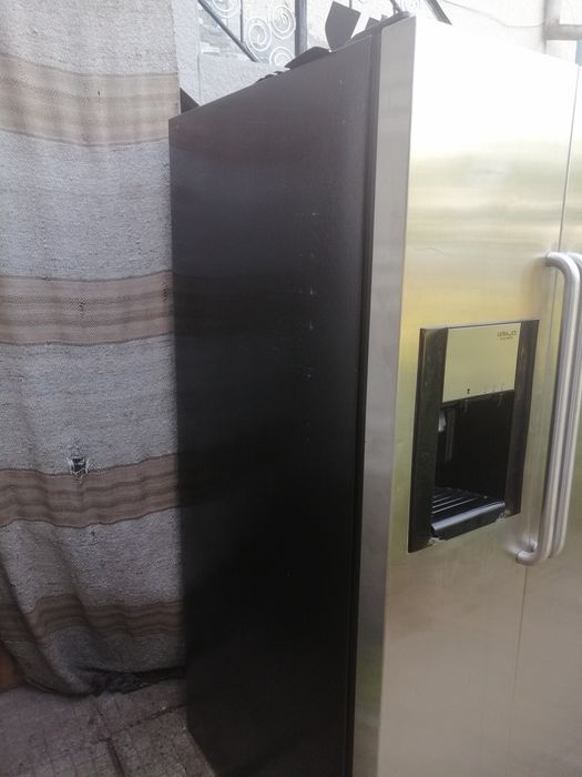 Американски тип хладилник AEG