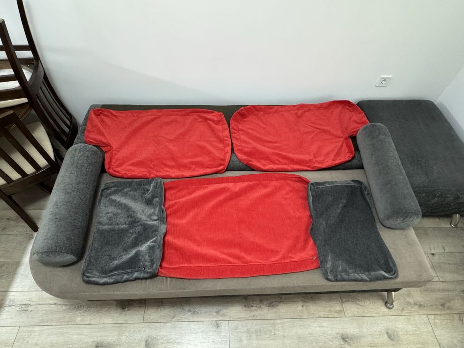 Диван разтегателен  2бр. +  табуретка