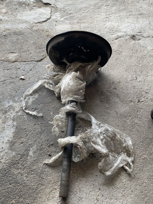 Полу ось на лексус 470