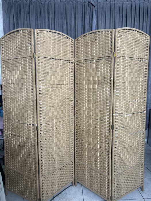 Ширма  продам в отличном состоянии