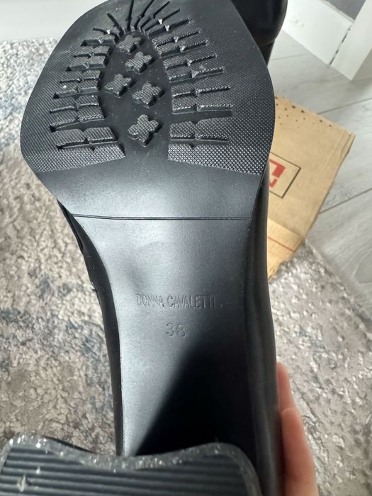 Новые Зимние сапоги (Donna Cavaletti)