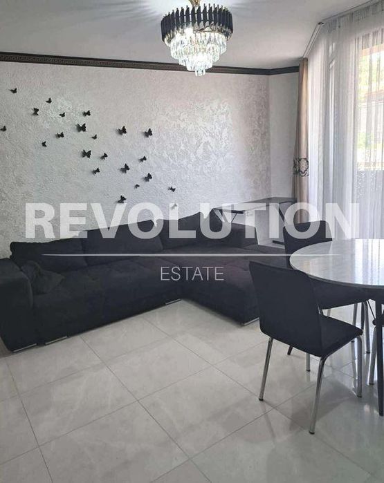 Дава се под наем Двустаен апартамент в Варна, м-т Траката - 60 кв.м за 500 € - Снимка #1