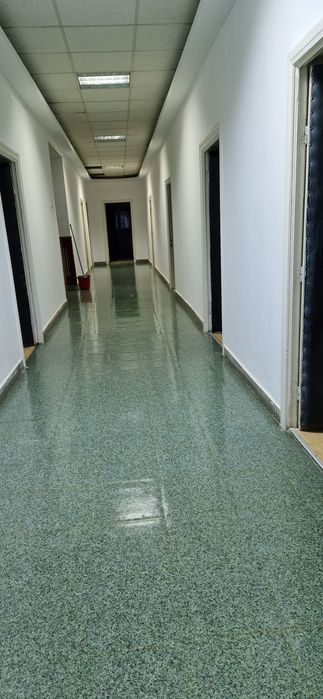 De ichiriat etaj cu 9 camere ,cu 2,3,4,5 paturi/camera