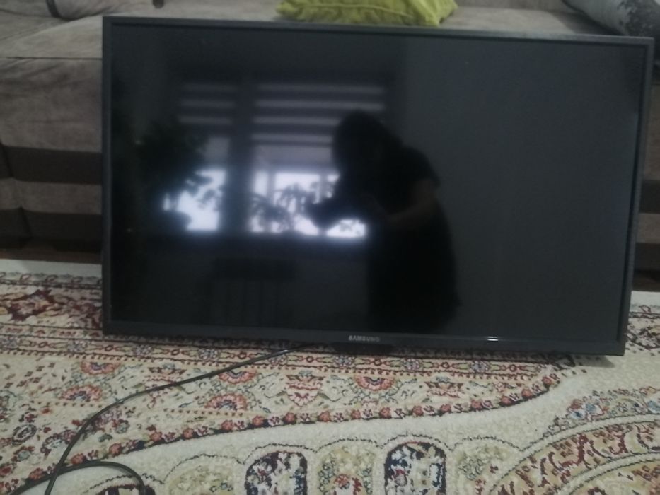 Продам телевизор