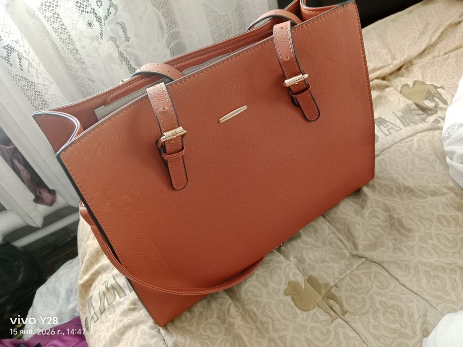 Продам сумочки в отличном состоянии