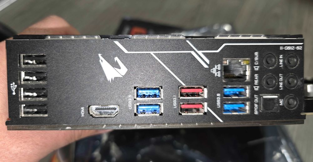 Kit gaming Gigabyte GIGABYTE Z390 AORUS ELITE + Intel i7-8700K