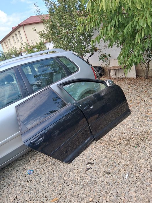 Vând uși de Audi A3 berlină an 2008