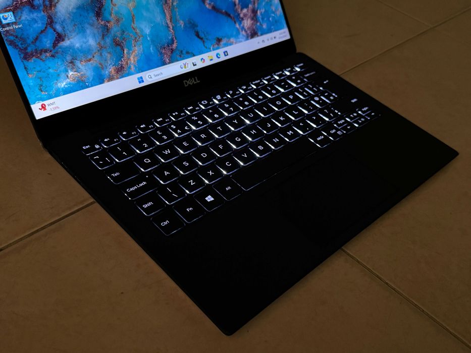 13.3' Full HD TOUCH Core i5-10210u DELL XPS 7390 8GB RAM/256GB NVMe/Подсветкa/Win 11/Бат 6ч.