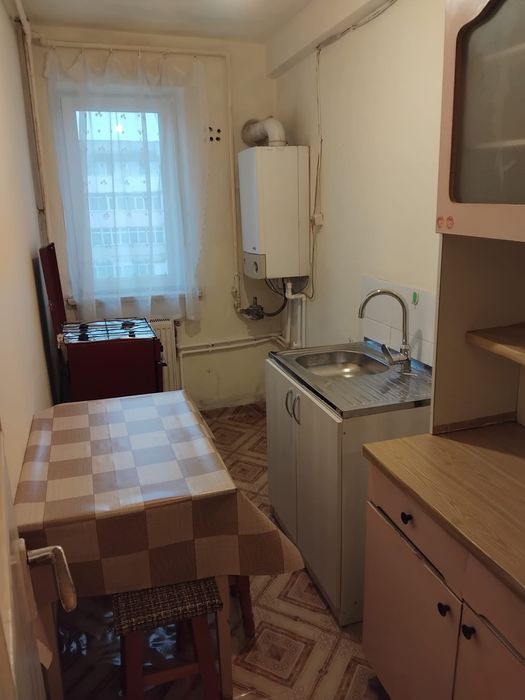 Inchiriez apartament cu 2 camere
