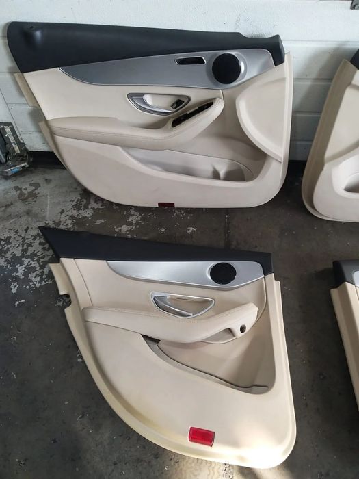 Set fete tapiterii usi mercedes c class w205