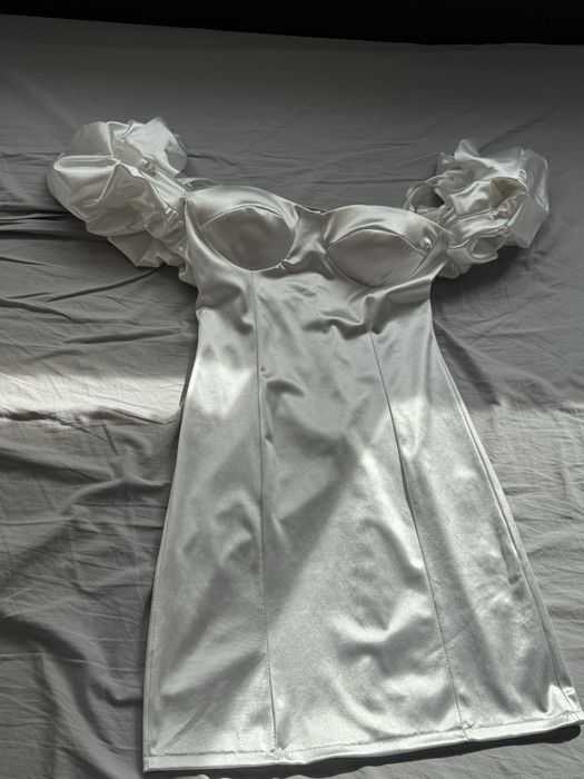 Официална рокля от LBD