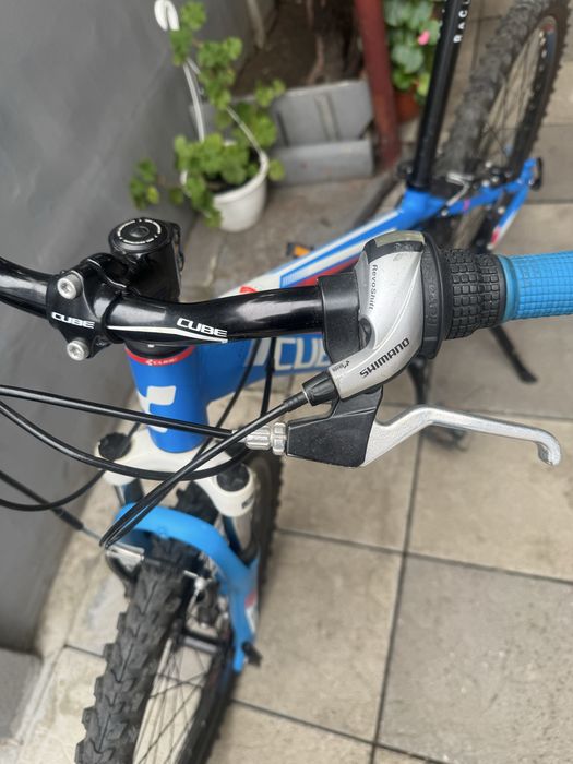 Bicicleta cube copii 7-13 ani