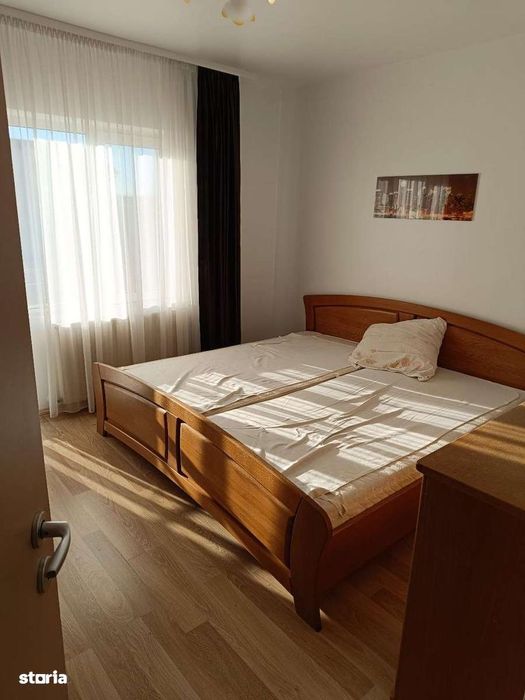 Apartament 4 camere etaj 1 , C.Moldovei