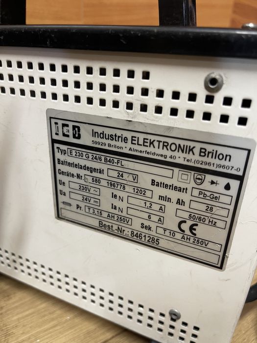 Incarcator carucior invacare derby baterie flyer