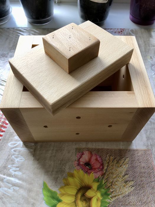 Преса ,калъп за сирене