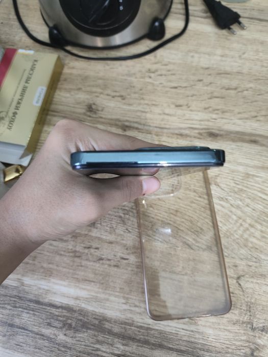 СРОЧНО продам Vivo Y28 256/8