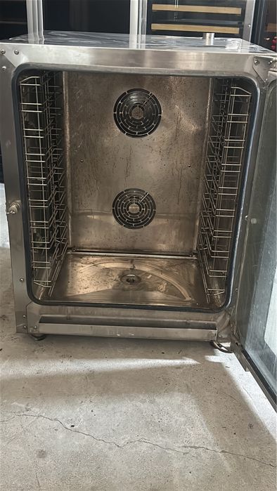 Конвектомат 10 тави 1/1GN
