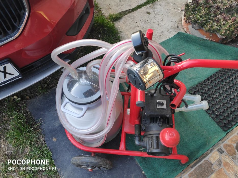 Vând mulgătoare capre oi cu două porturi.