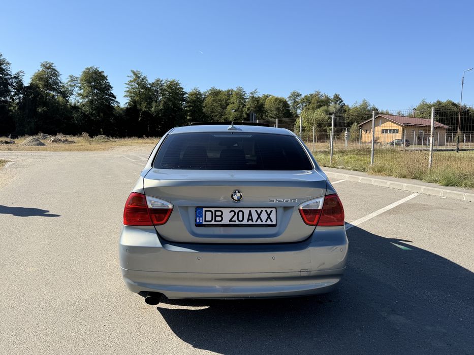 BMW Seria 3 E90 320D