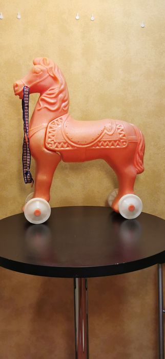 Конь-огонь. Из СССР. Ретро.