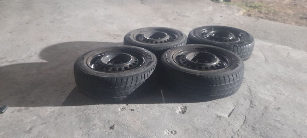 14 сола джанти със зимни гуми