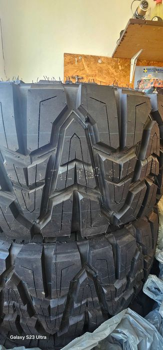 Гуми с Джанти Gripmax Mud Rage 35'