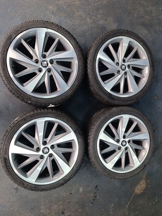 Jante originale Seat Leon ,anvelope iarna 225 40 18 Kumho dot 2022