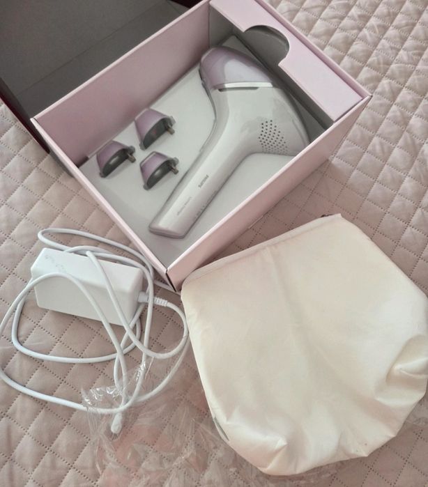 Epilator IPL Philips Lumea Seria 8000 BRI947/00