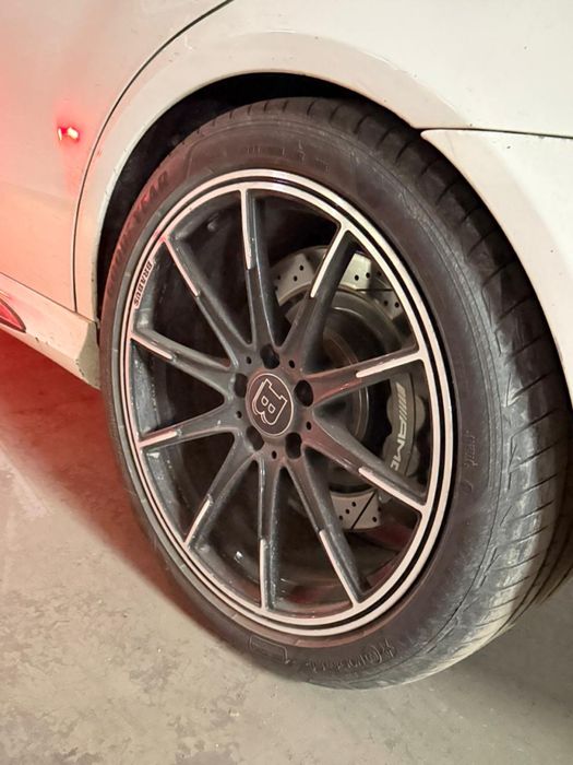 Диски Brabus r19 разноширокие с резиной