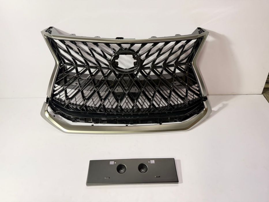 Решетка SUPERIOR на Lexus 570
